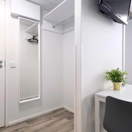 Forenom Serviced Kaivopuisto 劳马